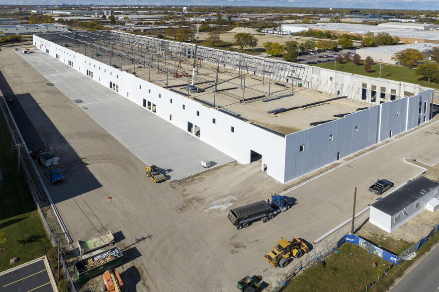 555 Howard Ave, Des Plaines, IL for lease - Primary Photo - Image 1 of 2