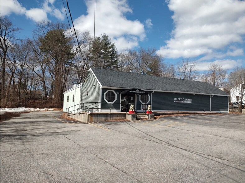 211 Main St, Oxford, MA à vendre - Photo du bâtiment - Image 1 de 7
