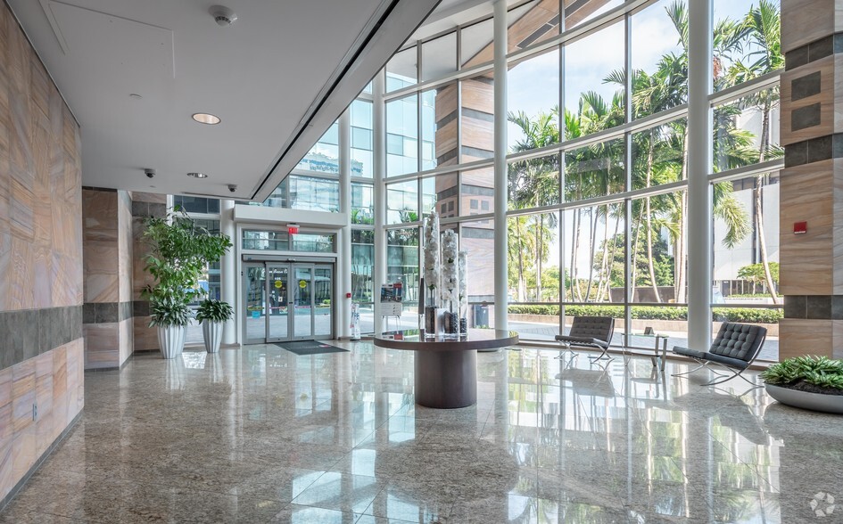 1 E Broward Blvd, Fort Lauderdale, FL for lease - Lobby - Image 2 of 21