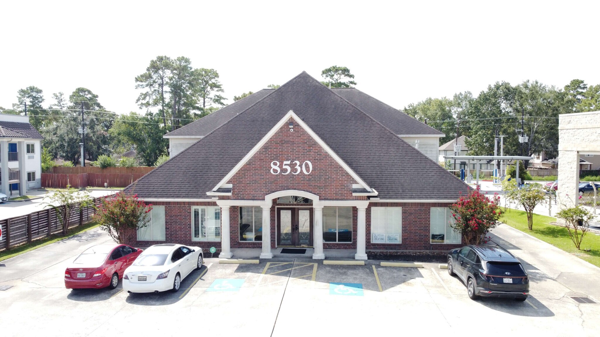 8530 E FM 1960, Humble, TX à vendre Photo du bâtiment- Image 1 de 12