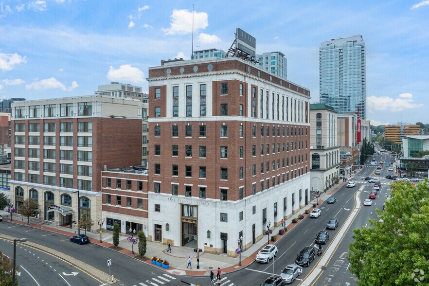 1 Atlantic St, Stamford, CT à louer - Photo du bâtiment - Image 3 de 9