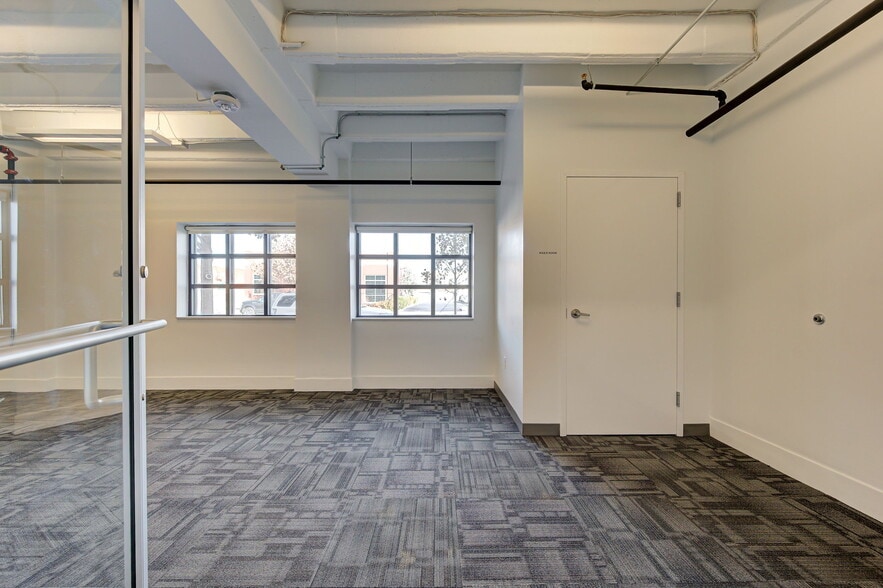 726 W Sheridan Ave, Oklahoma City, OK for lease - Interior Photo - Image 3 of 49