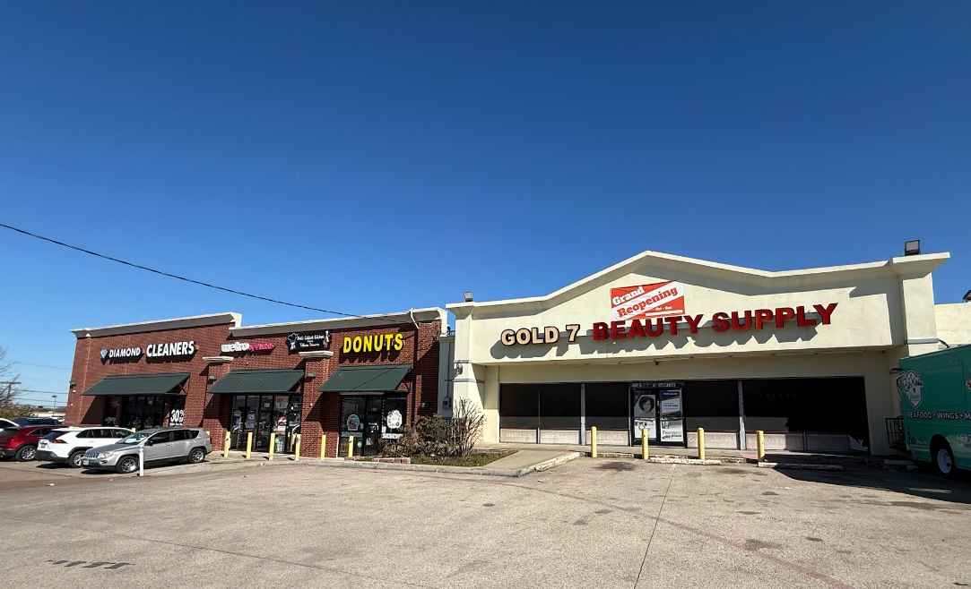 4344 S Hampton Rd, Dallas, TX for lease Primary Photo- Image 1 of 4