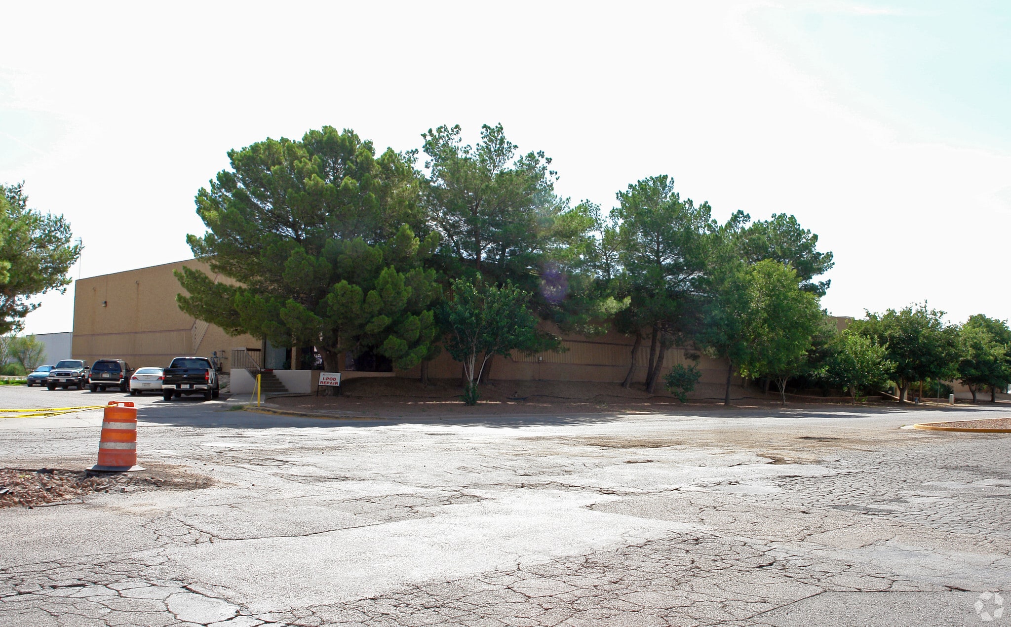 9570 Pan American Dr, El Paso, TX for lease Primary Photo- Image 1 of 12