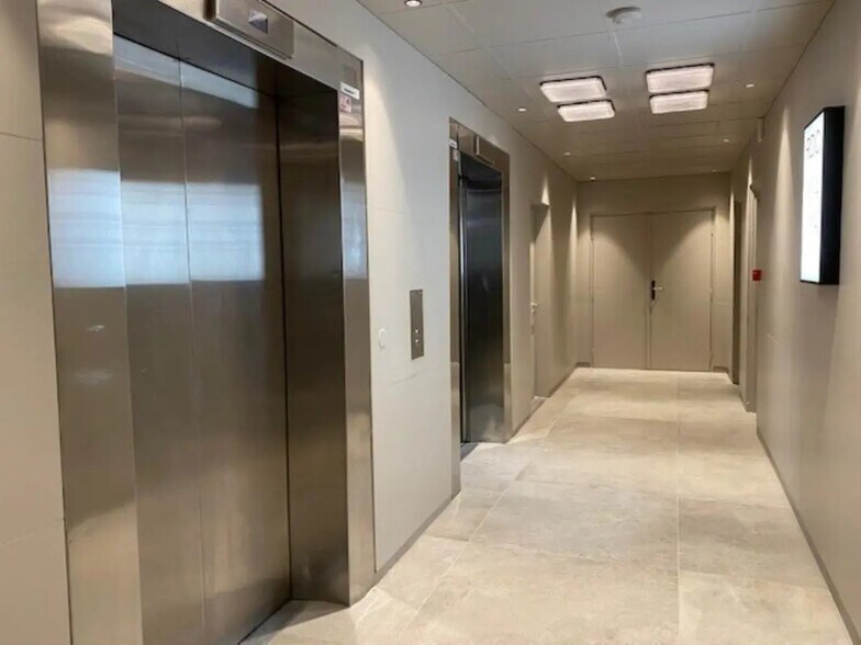 205 Avenue Georges Clemenceau, Nanterre à louer - Hall d’entrée - Image 1 de 6
