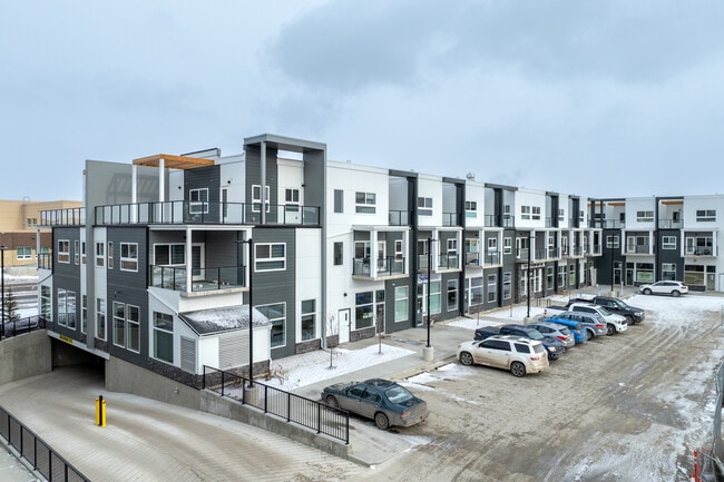 More details for 151-181 Skyview Bay NE, Calgary, AB - Multifamily for Sale