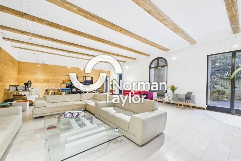 Office in Montpellier for lease Primary Photo- Image 1 of 9