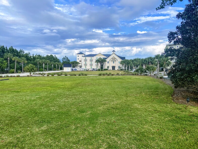 20 Topsail Village Drive, Santa Rosa Beach, FL for sale - Primary Photo - Image 1 of 14