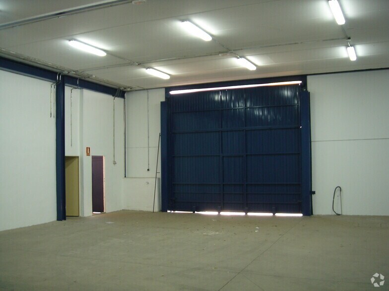 Calle Puerto del Pico, 28, Leganés, Madrid à vendre - Photo du bâtiment - Image 3 de 10