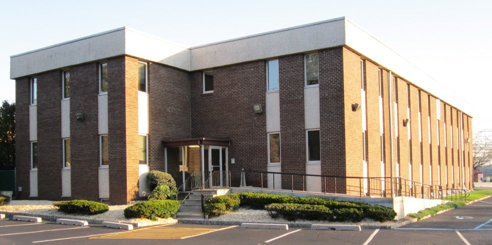 513 W Mount Pleasant Ave, Livingston, NJ for lease - Building Photo - Image 2 of 3