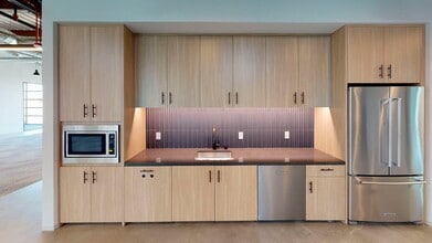 100 Progress, Irvine, CA à louer Photo intérieure- Image 1 de 8