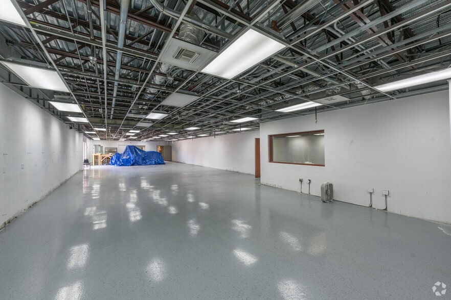 1212 N Boulder Hwy, Henderson, NV for sale - Interior Photo - Image 3 of 22