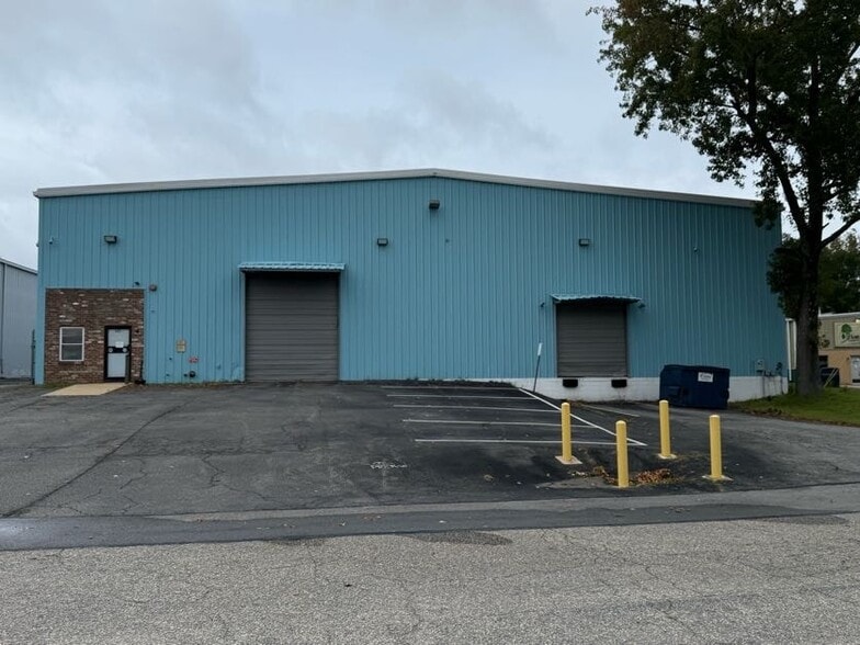 2011 Factory Ln, Petersburg, VA for lease - Building Photo - Image 2 of 5