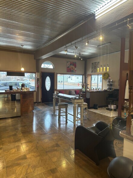 2940 Floral Blvd, Butte, MT à vendre - Photo du bâtiment - Image 2 de 16
