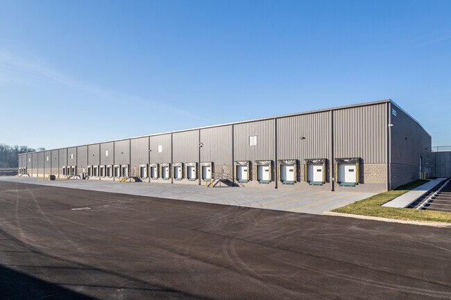 Plus de détails pour 250 Fulling Mill Rd, Middletown, PA - Industriel à louer