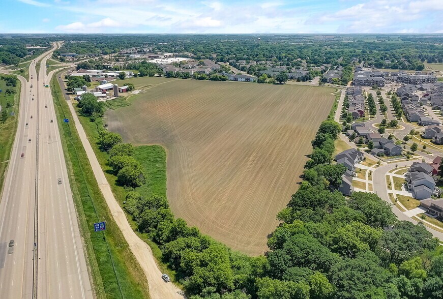 2355 McCoy Rd, Sun Prairie, WI à vendre - Aérien - Image 2 de 13