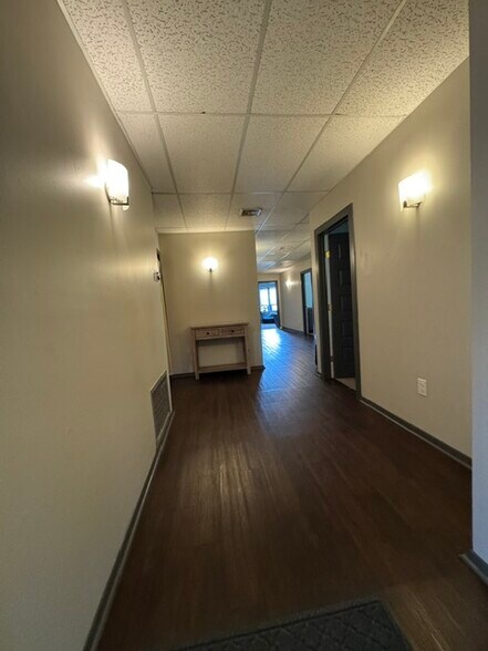 180 Old Tappan Rd, Old Tappan, NJ à vendre - Hall d’entrée - Image 3 de 3