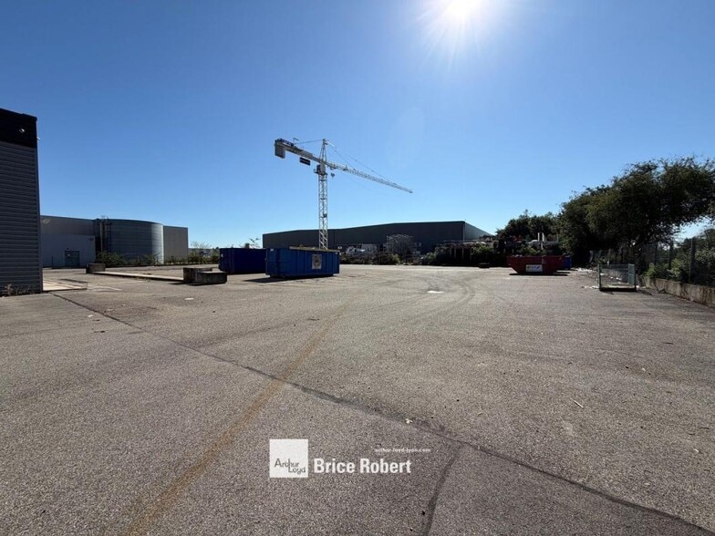 21 Chemin Des Muriers, Genas for lease - Construction Photo - Image 3 of 6