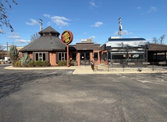 Plus de détails pour 2760 W Jefferson Ave, Trenton, MI - Commerce de détail à vendre