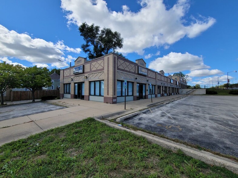 1708 W State St, Rockford, IL à vendre - Photo du bâtiment - Image 1 de 1