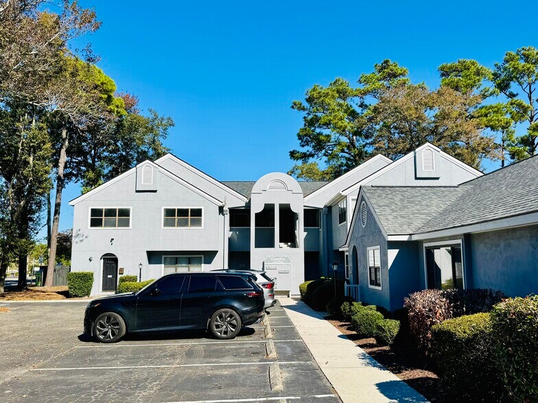 710 21st Ave N, Myrtle Beach, SC à vendre - Photo du bâtiment - Image 2 de 10