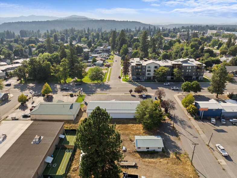 1620 N Government Way, Coeur d'Alene, ID à vendre - Photo du bâtiment - Image 3 de 6