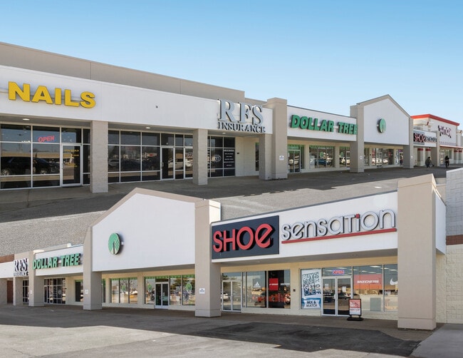 More details for 1331-1335 E Jackson St, Macomb, IL - Retail for Auction