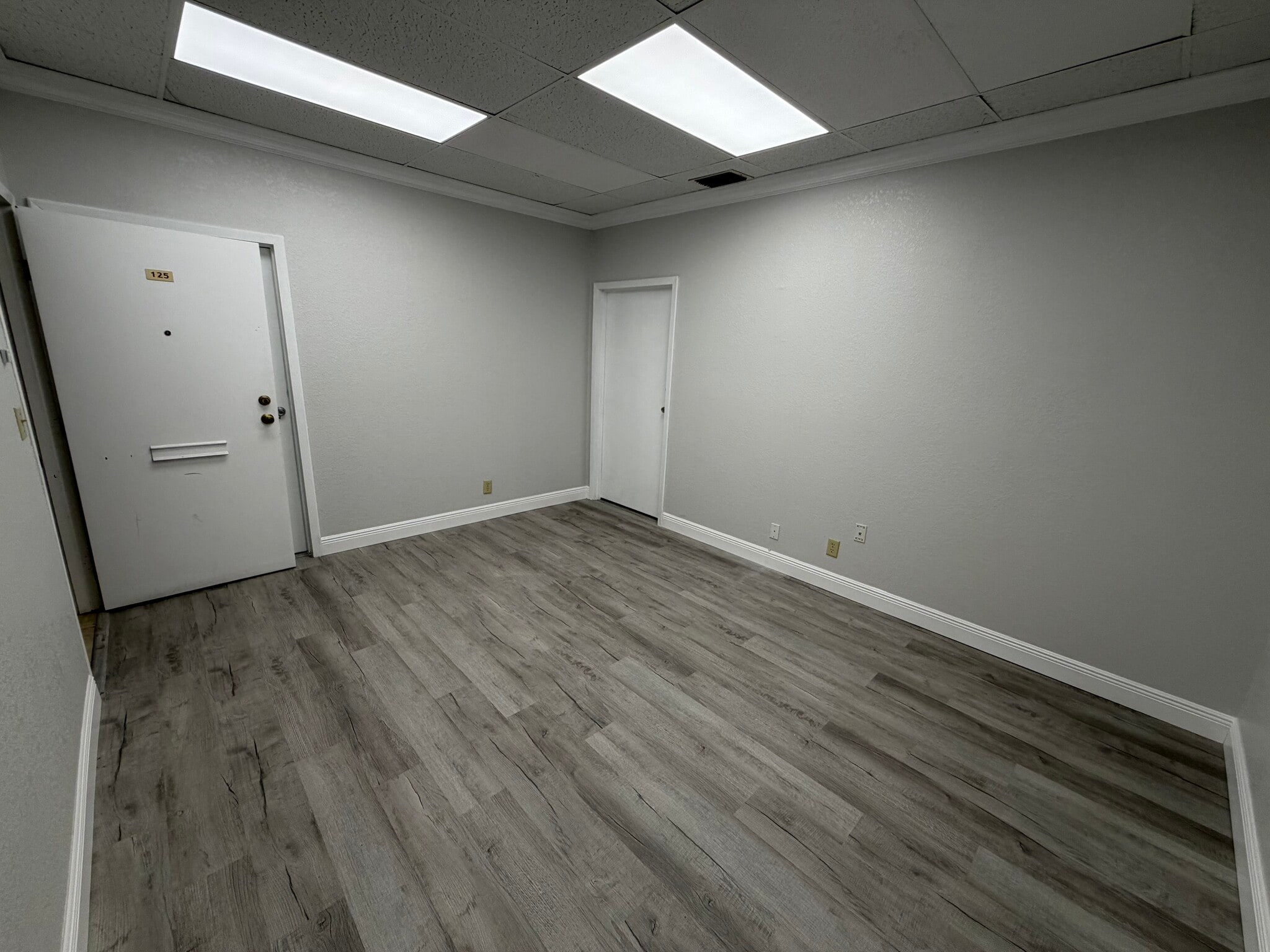 7831-7865 W Sample Rd, Coral Springs, FL for lease Interior Photo- Image 1 of 4