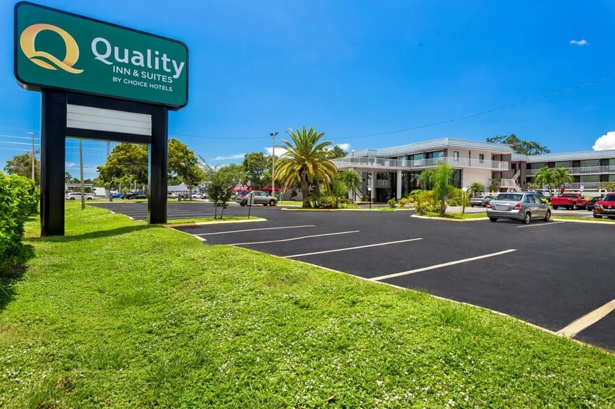 1400 34th St N, Saint Petersburg, FL for sale - Building Photo - Image 3 of 21