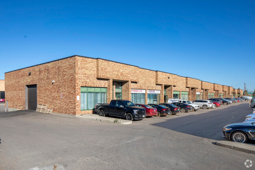 6720 Davand Dr, Mississauga, ON for sale - Building Photo - Image 2 of 2