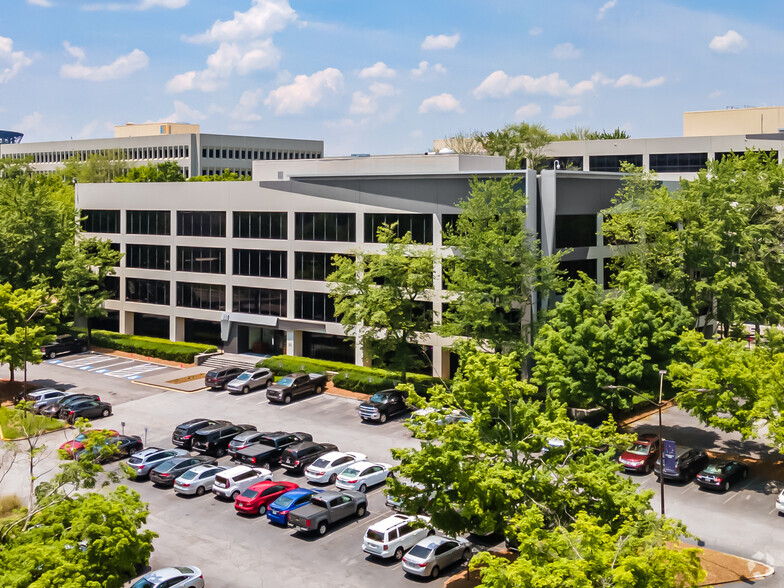 360 Interstate N Pky SE, Atlanta, GA for lease - Building Photo - Image 1 of 8