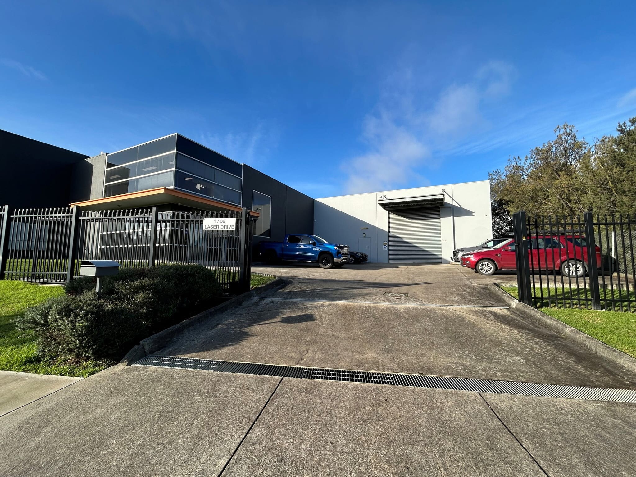 53-55 Henderson Road, Rowville for lease Primary Photo- Image 1 of 4