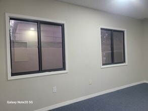 5331 Commercial Way, Spring Hill, FL à louer Photo intérieure- Image 1 de 6