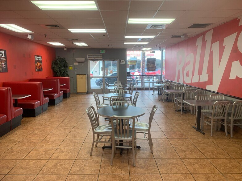 232-236 E 1st St, Calexico, CA à louer - Photo intérieure - Image 3 de 10