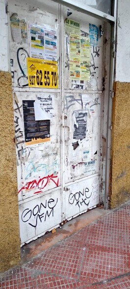 Commerce de détail dans Cáceres à vendre - Photo du bâtiment - Image 1 de 1