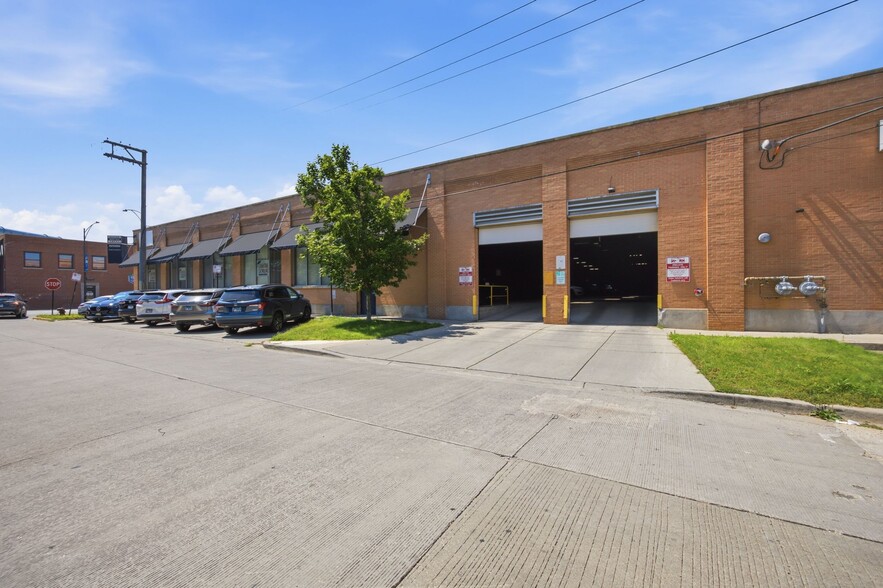 1731-1749 N Elston Ave, Chicago, IL for lease - Building Photo - Image 2 of 47