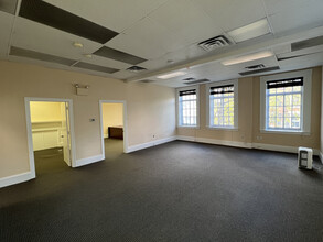 18 N Main St, Doylestown, PA for lease Interior Photo- Image 2 of 4