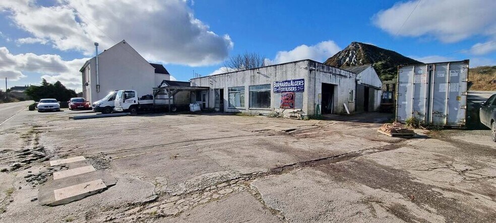 Carn Motors, St Austell à vendre - Photo du bâtiment - Image 1 de 6