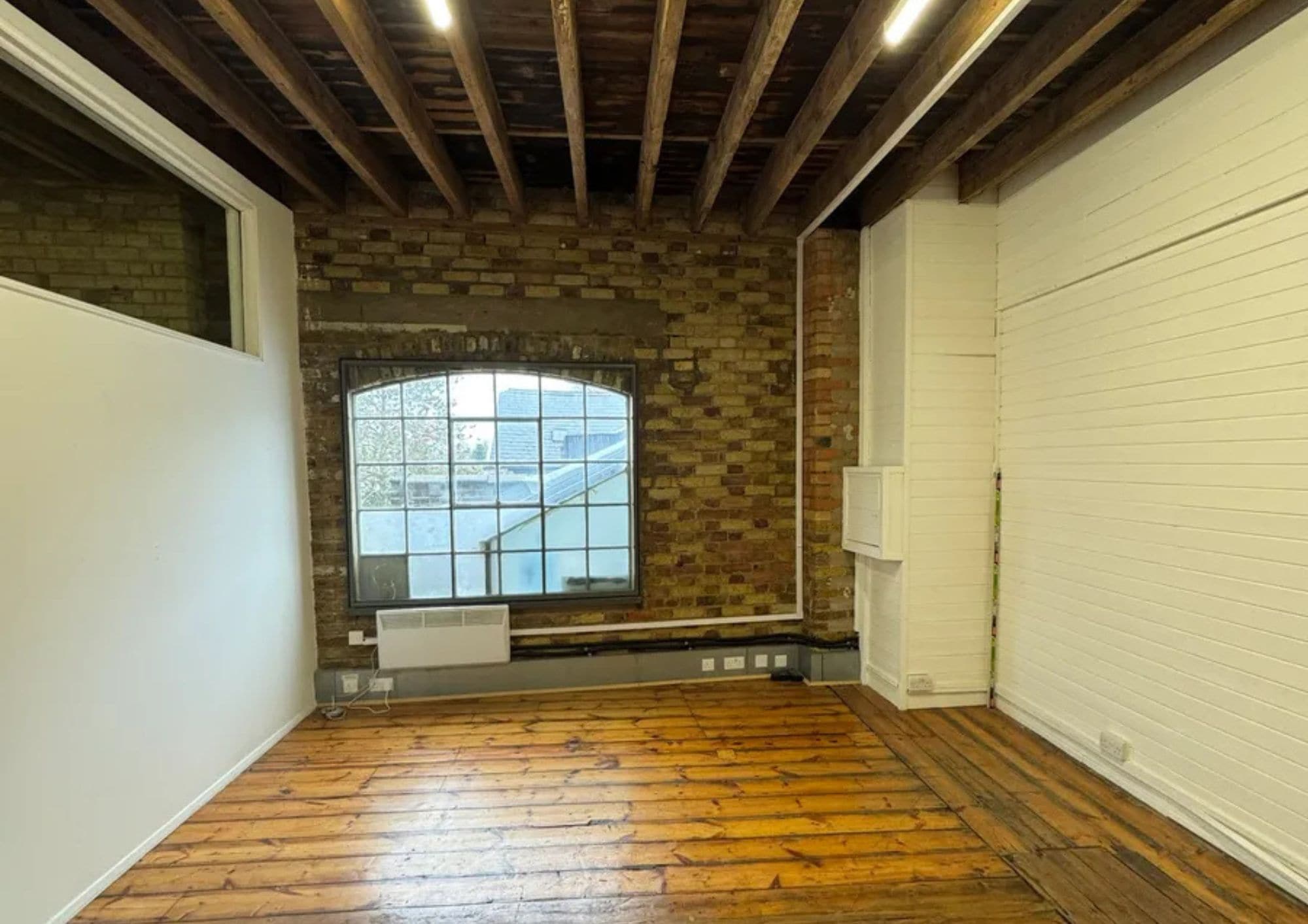 2A-2B Wrentham Ave, Londres à louer Photo intérieure- Image 1 de 6