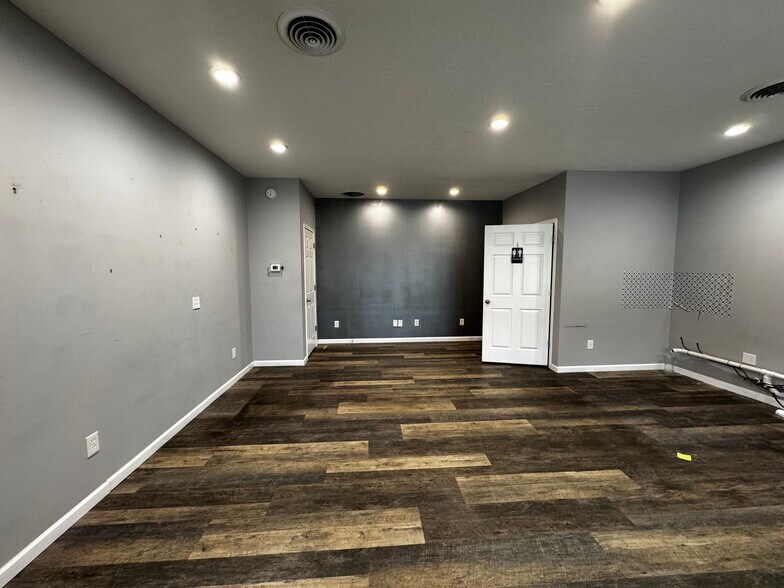 1308 S Randolph St, Garrett, IN à louer - Photo du bâtiment - Image 3 de 5