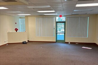 41720 Winchester Rd, Temecula, CA à louer Photo intérieure- Image 2 de 6