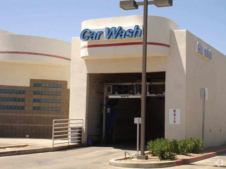 5002 E Chandler Blvd, Phoenix, AZ for lease - Building Photo - Image 2 of 6