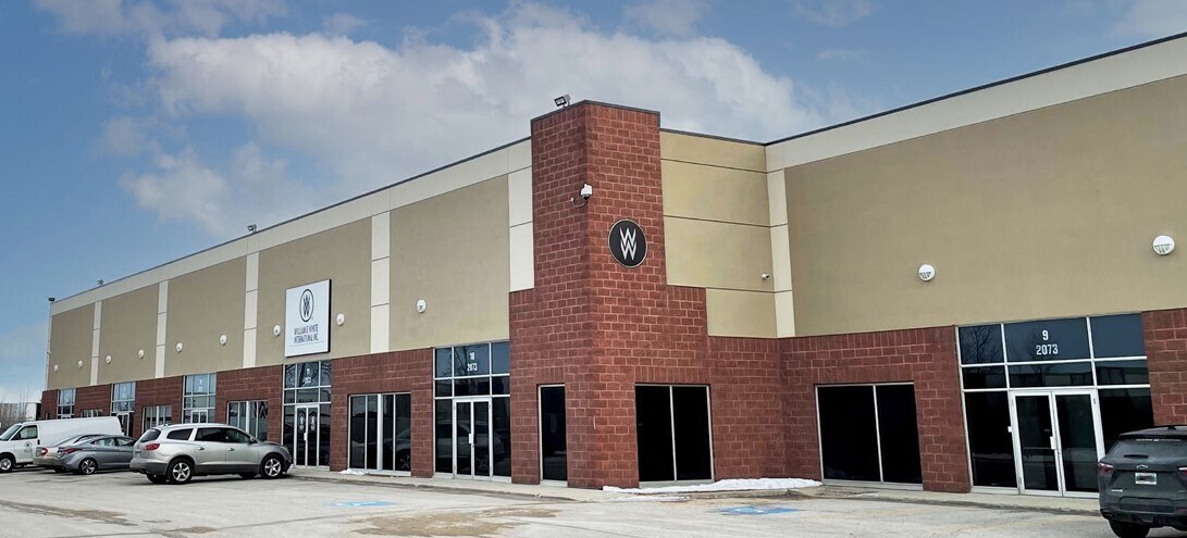 2073 Logan Pl, Winnipeg, MB for sale Primary Photo- Image 1 of 1