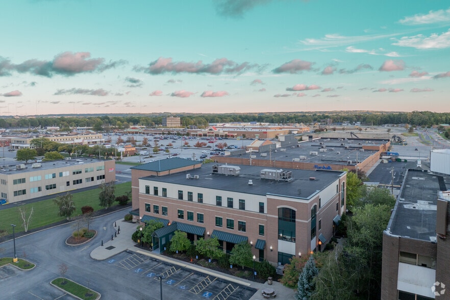 6900 Pearl Rd, Middleburg Heights, OH for lease - Aerial - Image 2 of 10
