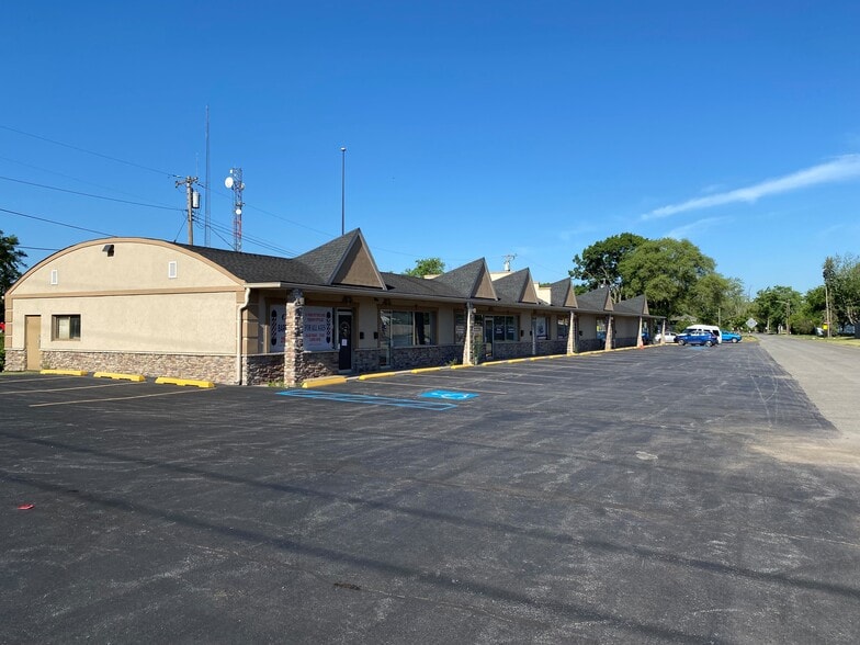 5957-5991 Mccasland Ave, Portage, IN for lease - Building Photo - Image 2 of 4