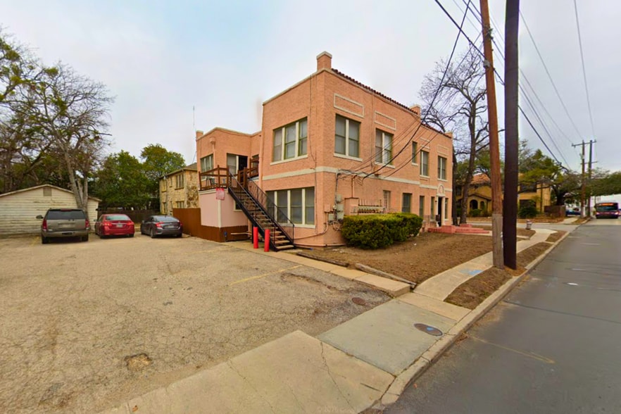 400 W Lynwood Ave, San Antonio, TX for sale - Building Photo - Image 3 of 14