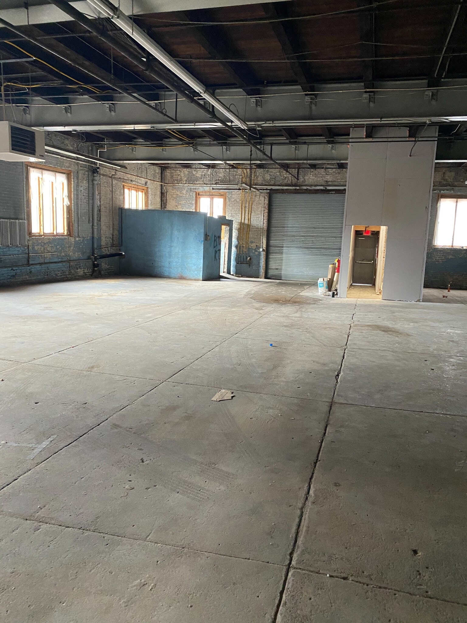 3130 Belgrade St, Philadelphia, PA for lease Interior Photo- Image 1 of 2