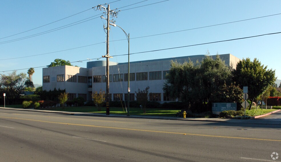 150 N Jackson Ave, San Jose, CA à vendre - Photo du bâtiment - Image 2 de 7