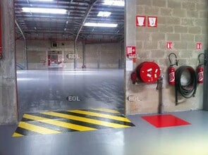 Industriel dans Compans à louer Photo intérieure- Image 2 de 4