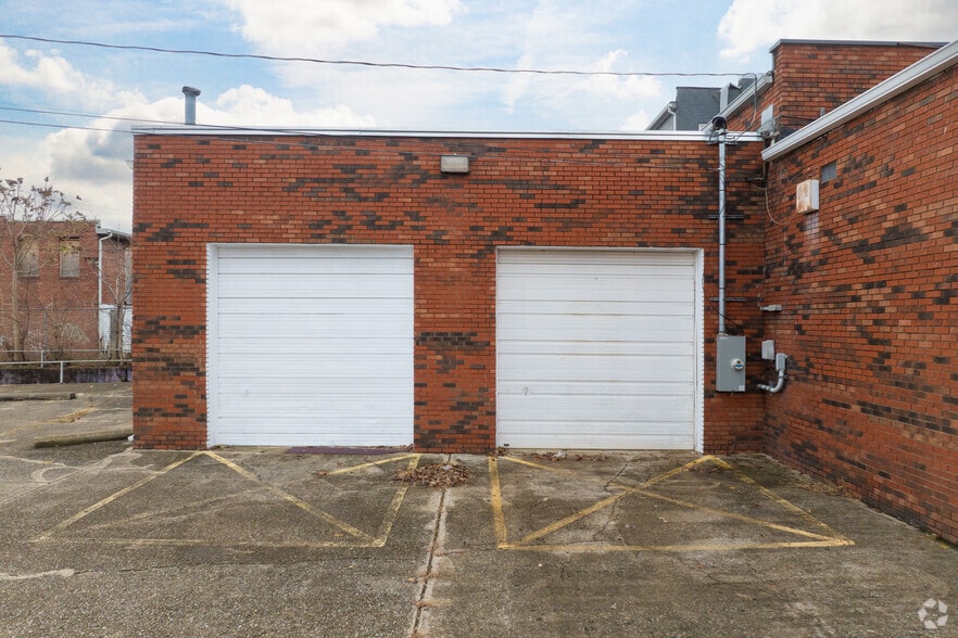 631 6th Ave, Huntington, WV for lease - Building Photo - Image 3 of 19